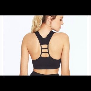 Marika Seamless Sports Bra in Black SZ XS